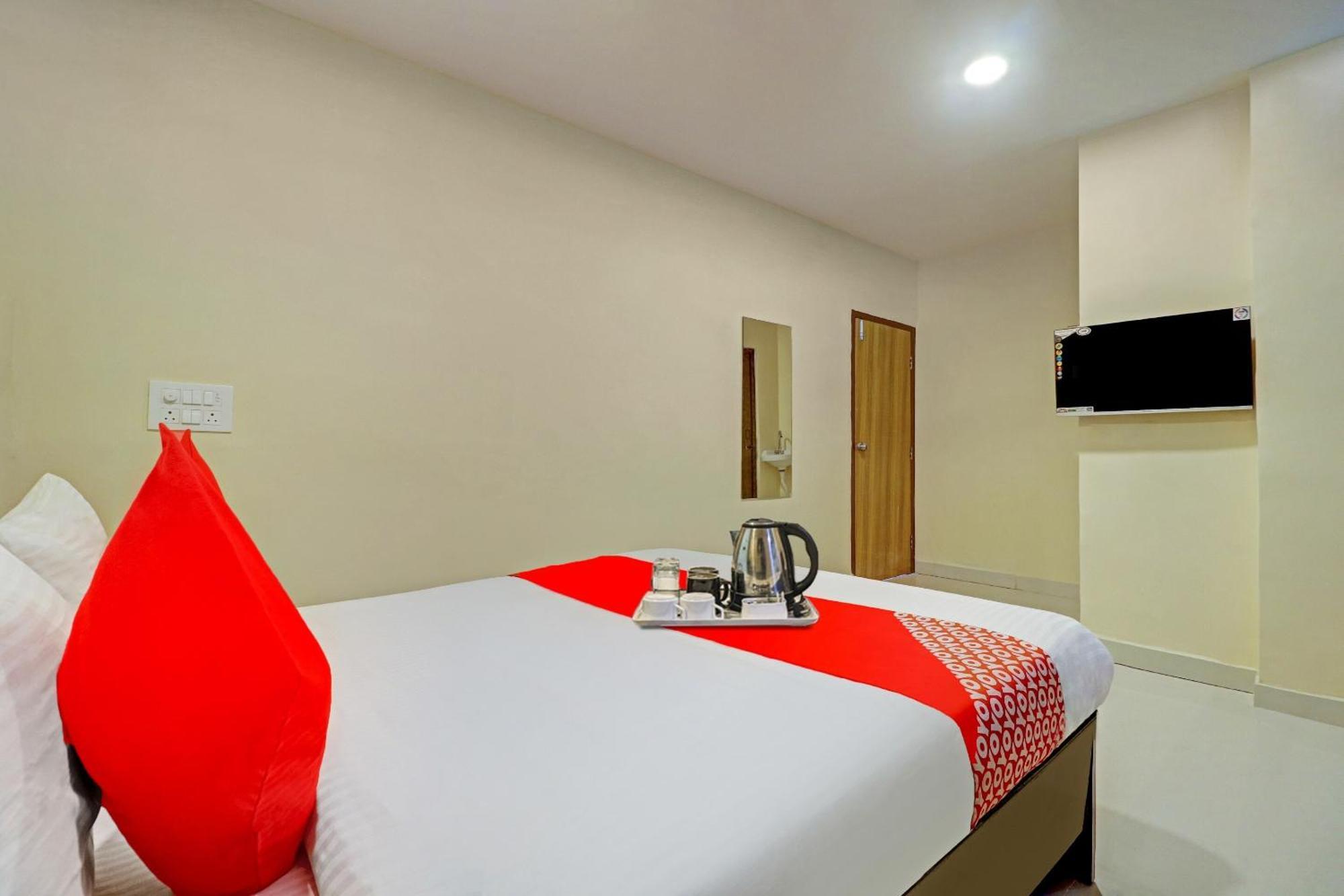 Hotel O Aayush Stay Inn 海得拉巴 外观 照片