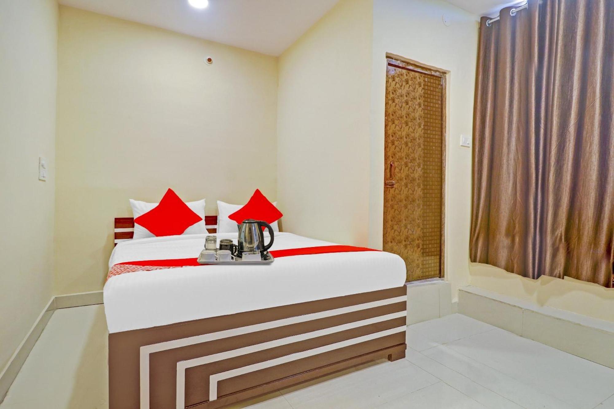 Hotel O Aayush Stay Inn 海得拉巴 外观 照片