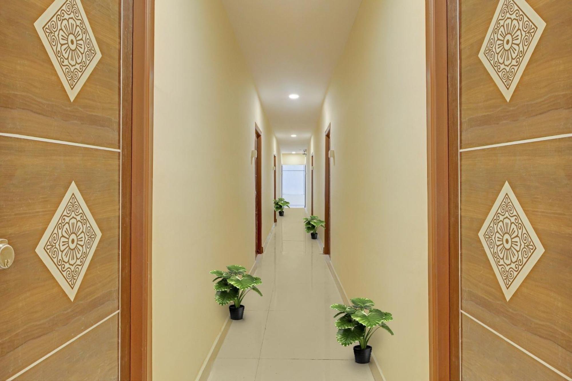 Hotel O Aayush Stay Inn 海得拉巴 外观 照片